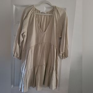 Adorable low v-neck dress